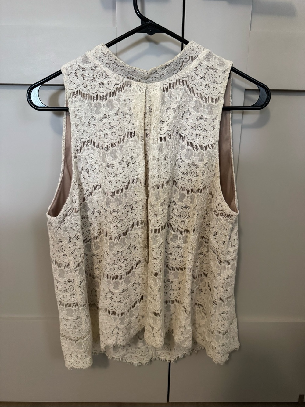 love, Fire Cream Lace Sleeveless Camisole